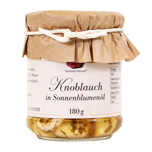 Knoblauchzehen in Sonnenblumenöl