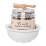 Dip in Porzellanschale